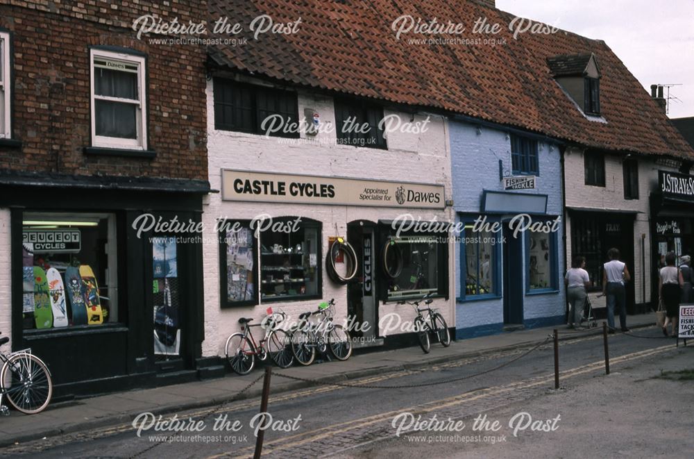 Cycle Shop, Boar Lane, Newark, 1987