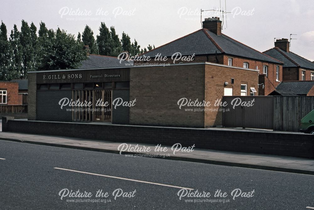 Gills Funeral Directors, Albert Street, Newark, 1987