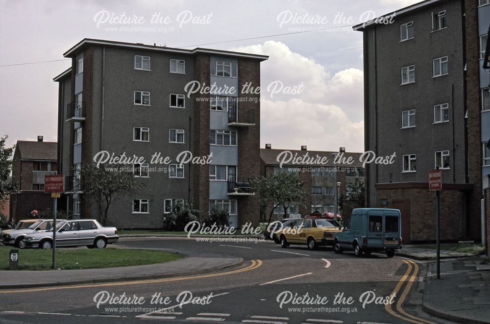 Albert Street Looking Towards Chatham Court, Newark, 1987