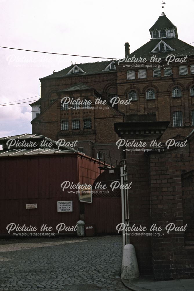 Holes Brewery, Albert Street, Newark, 1987