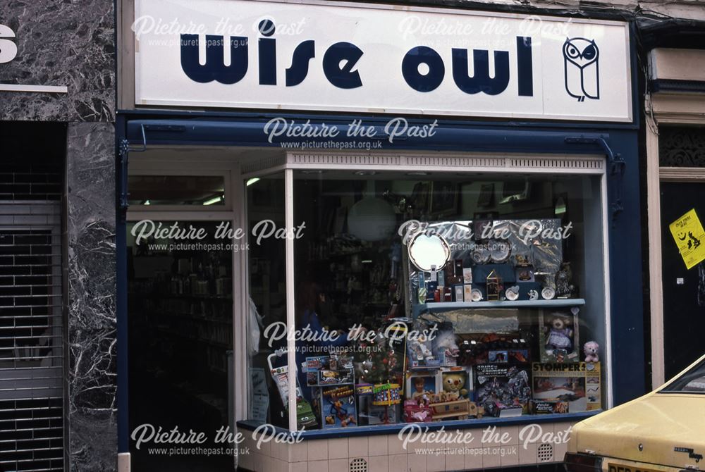 Wise Owl Discount Shop and Chemists, Stodman Street, Newark, 1987