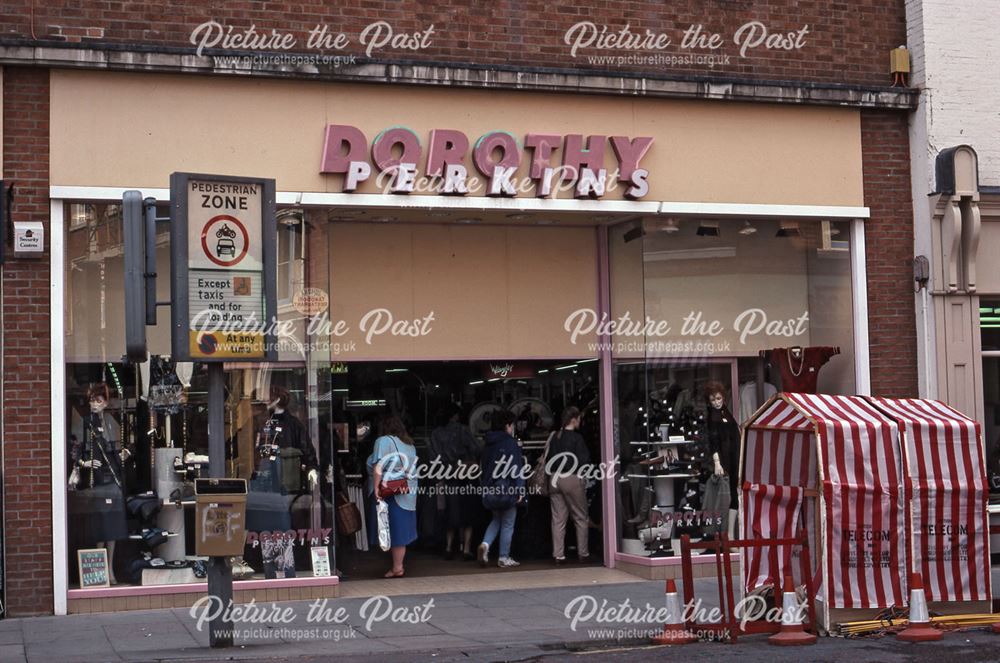 Dorothy Perkins, Stodman Street, Newark, 1987