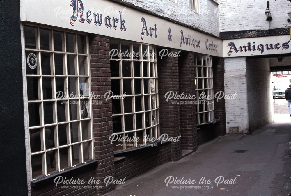 Newark Antiques Shop, Chain Lane, Newark, 1987