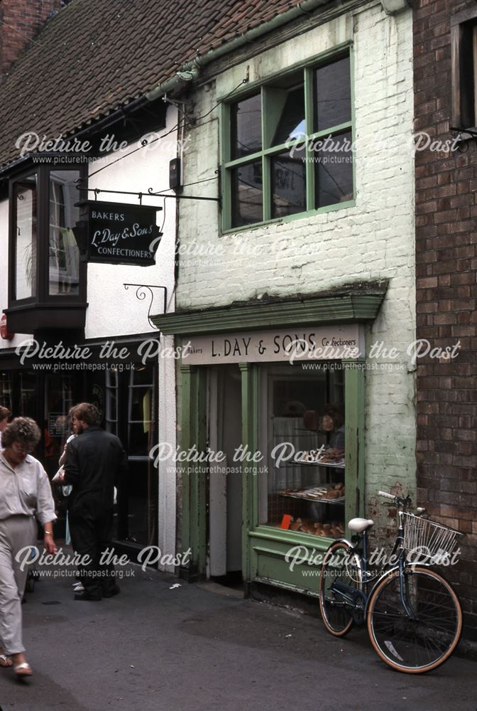 Day and Sons Bakers, Chain Lane, Newark, 1987