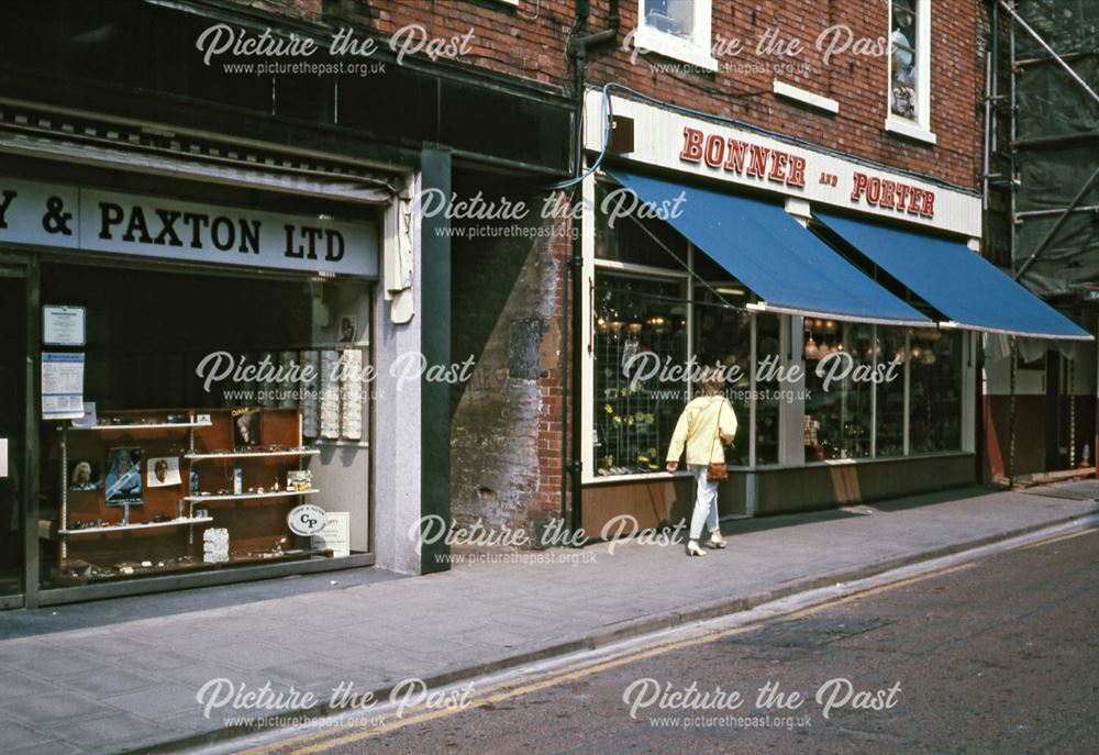 Curry and Paxtons Opticians and Bonner and Porters Electrical Shops, Middle Gate, Newark, c 1986