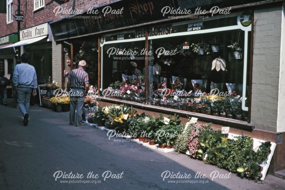 Florists, Caf&eacute;/Health Food and Greengrocers Shops, Chain Lane, Newark, 1987