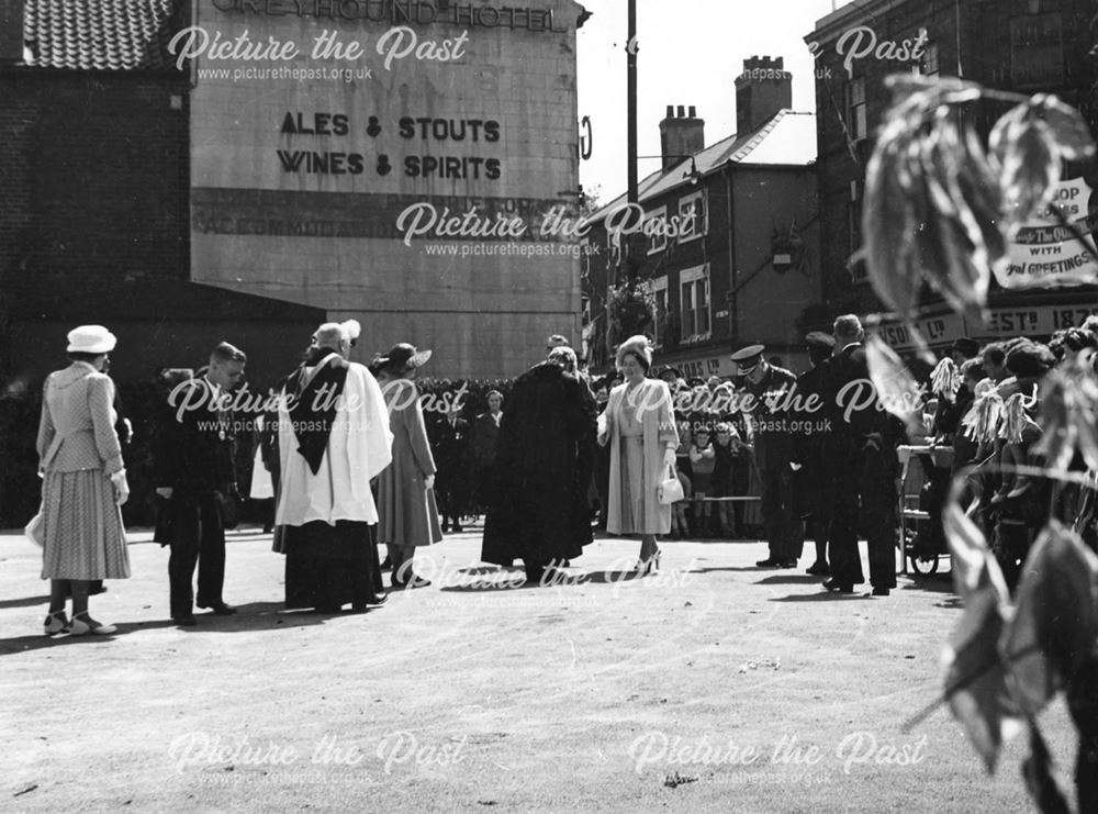 Visit of Queen Mother to Worksop, 1950