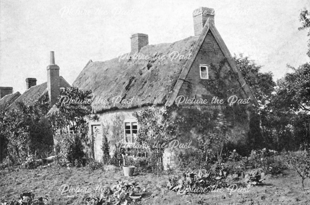 Postcard Cottage, Saxondale, Radcliffe, c 1900