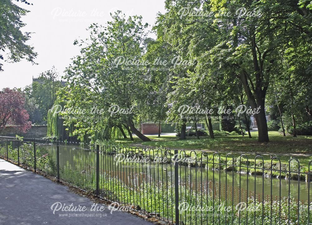 Canal, Worksop, 2012