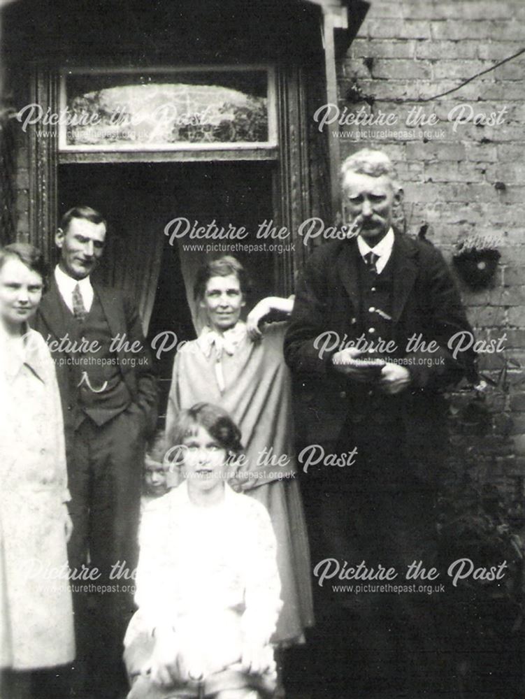 Robert Bacon and Family, Bingham, 1927