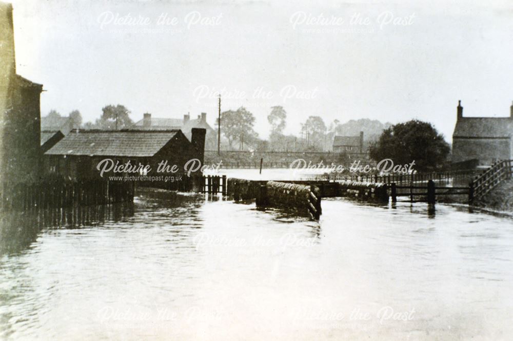 Flood at Pinxton Wharf, c 1935