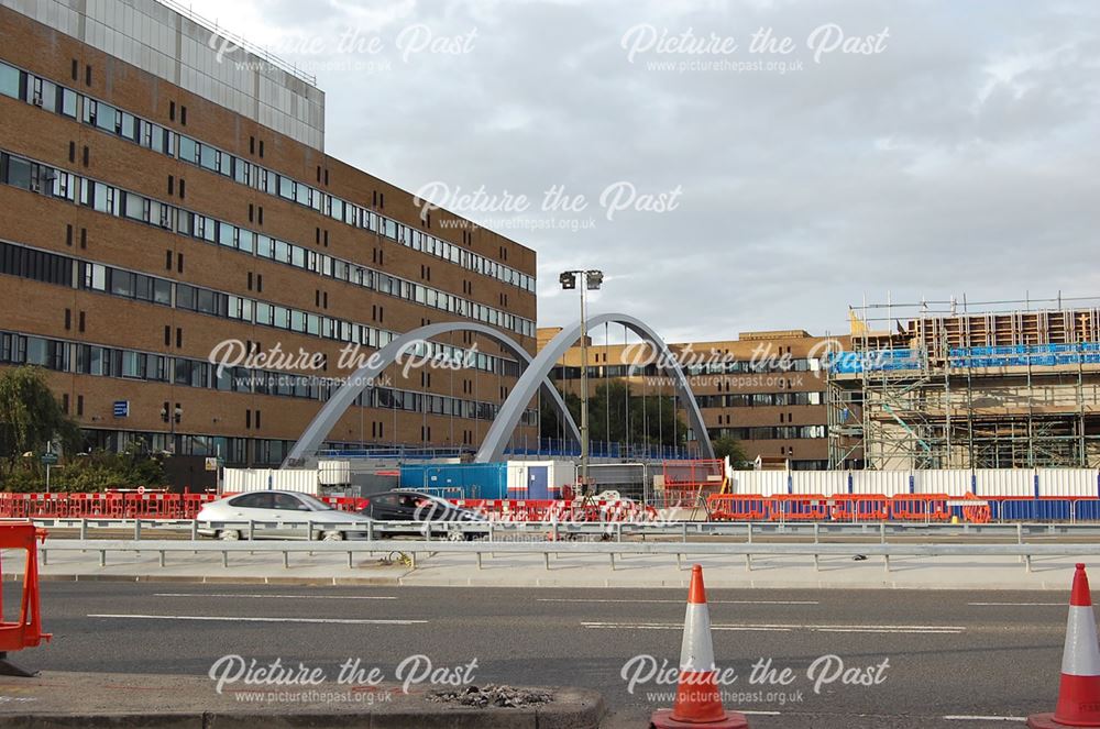 Construction of new NET tram line bridge over Clifton Boulevard, Dunkirk, Nottingham, 2013