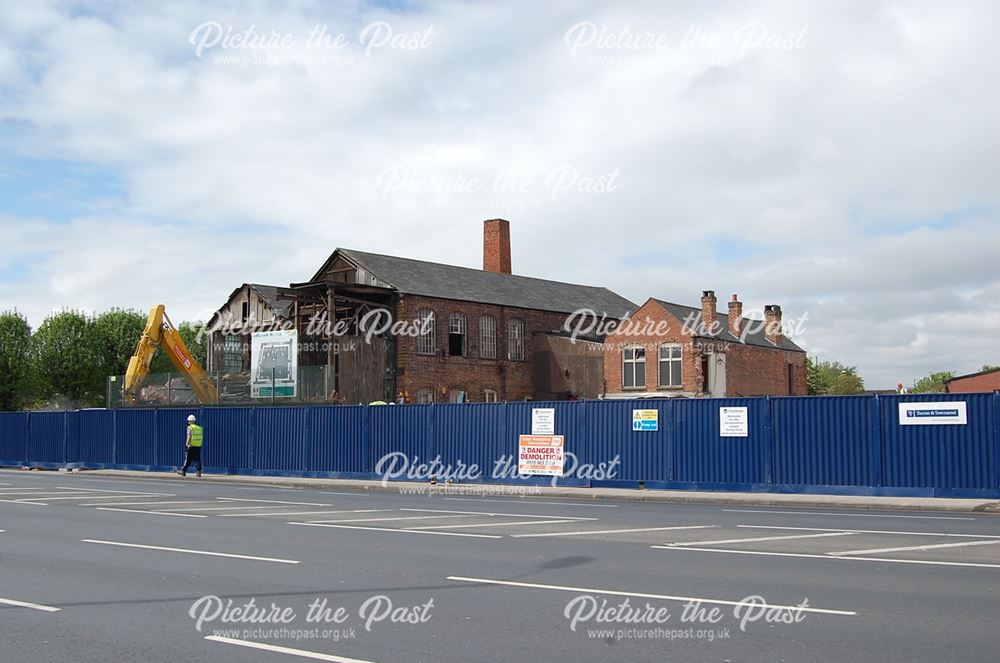 Demolition of former factory on London Road, Nottingham, 2015