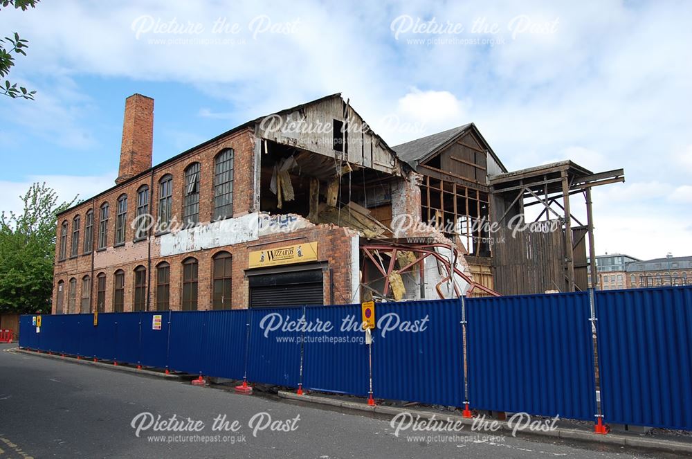 Demolition of former factory on London Road, Nottingham, 2015