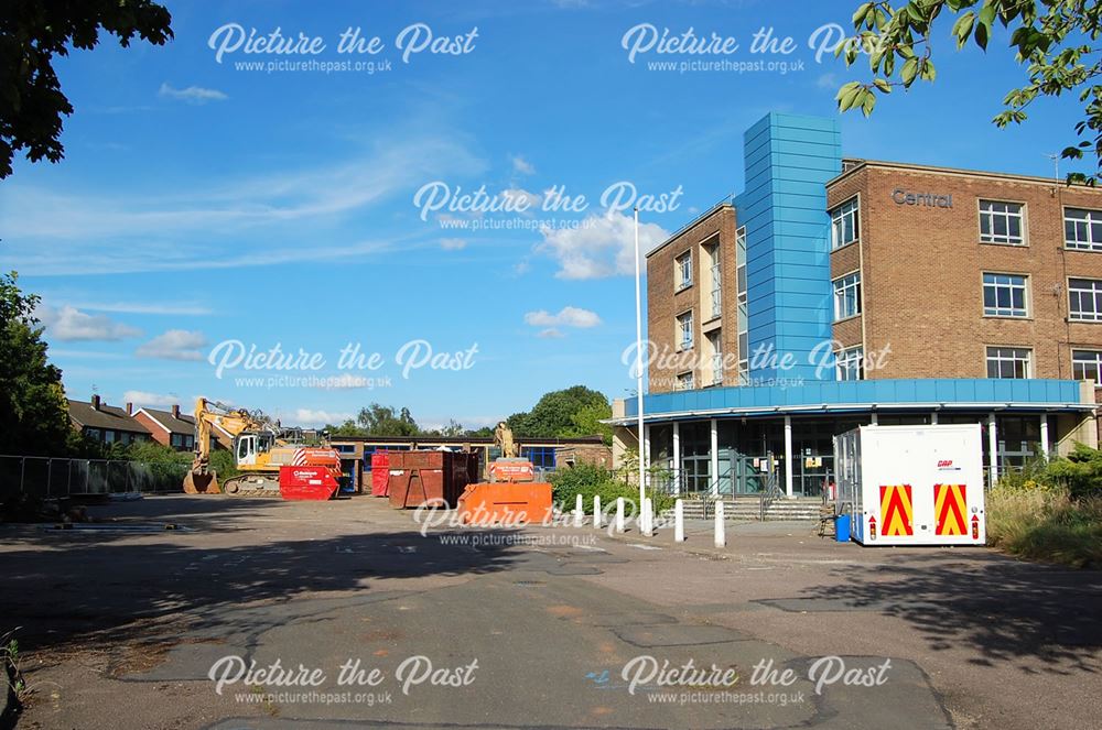 Demolition of the former South Notts College, Greythorne Drive, West Bridgford, 2016