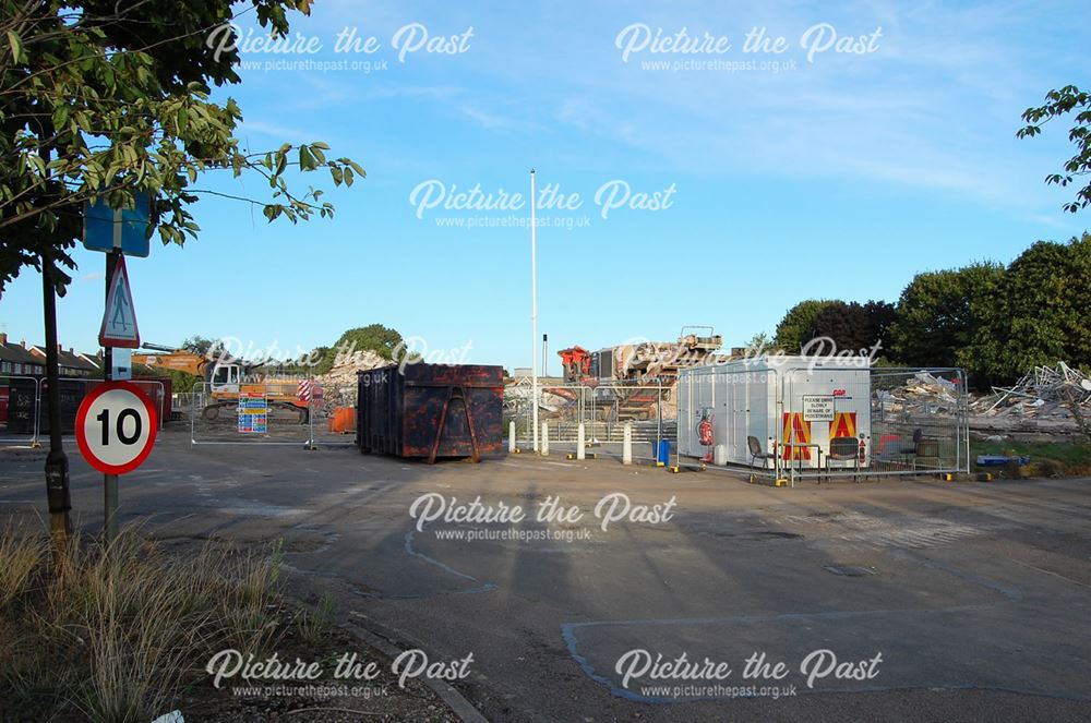 Demolition of the former South Notts College, Greythorne Drive, West Bridgford, 2016