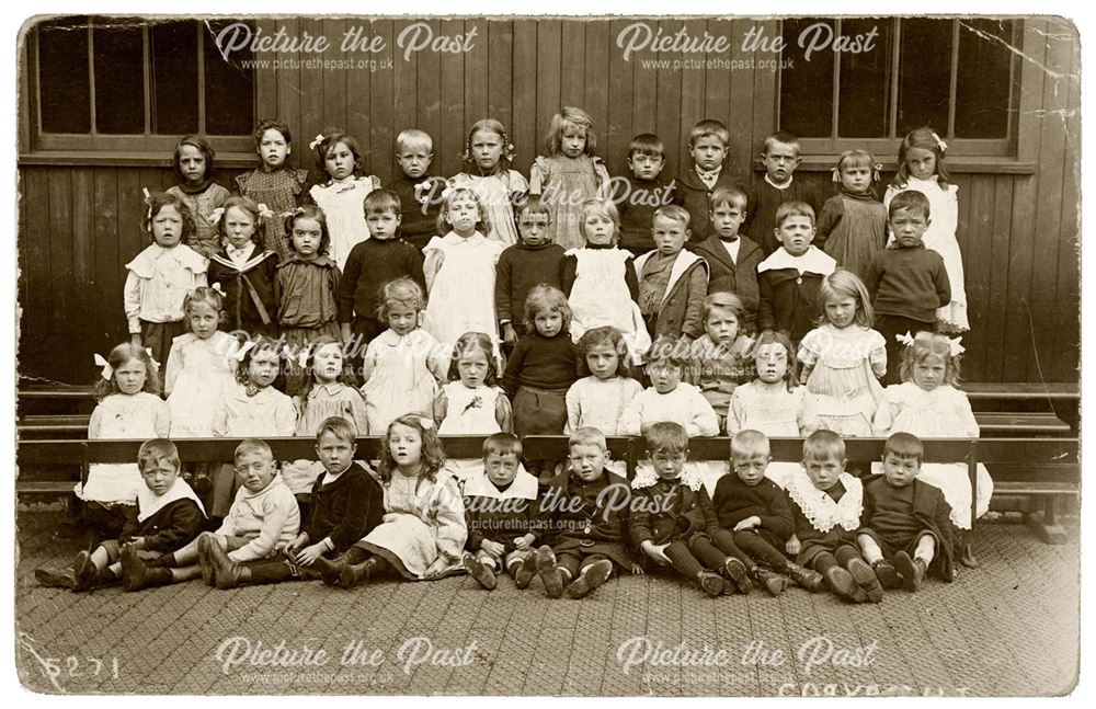 Class Photo, Commonside School, Thorpes Road, Heanor, 1913-14