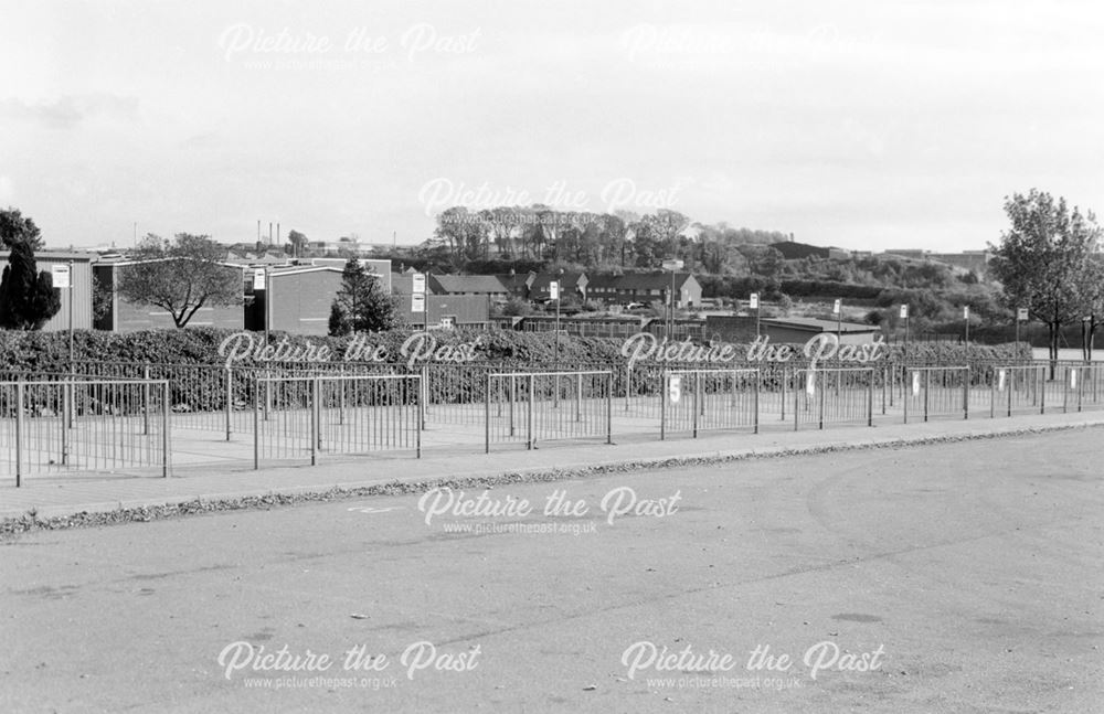 Bus bays at Mortimer Wilson School