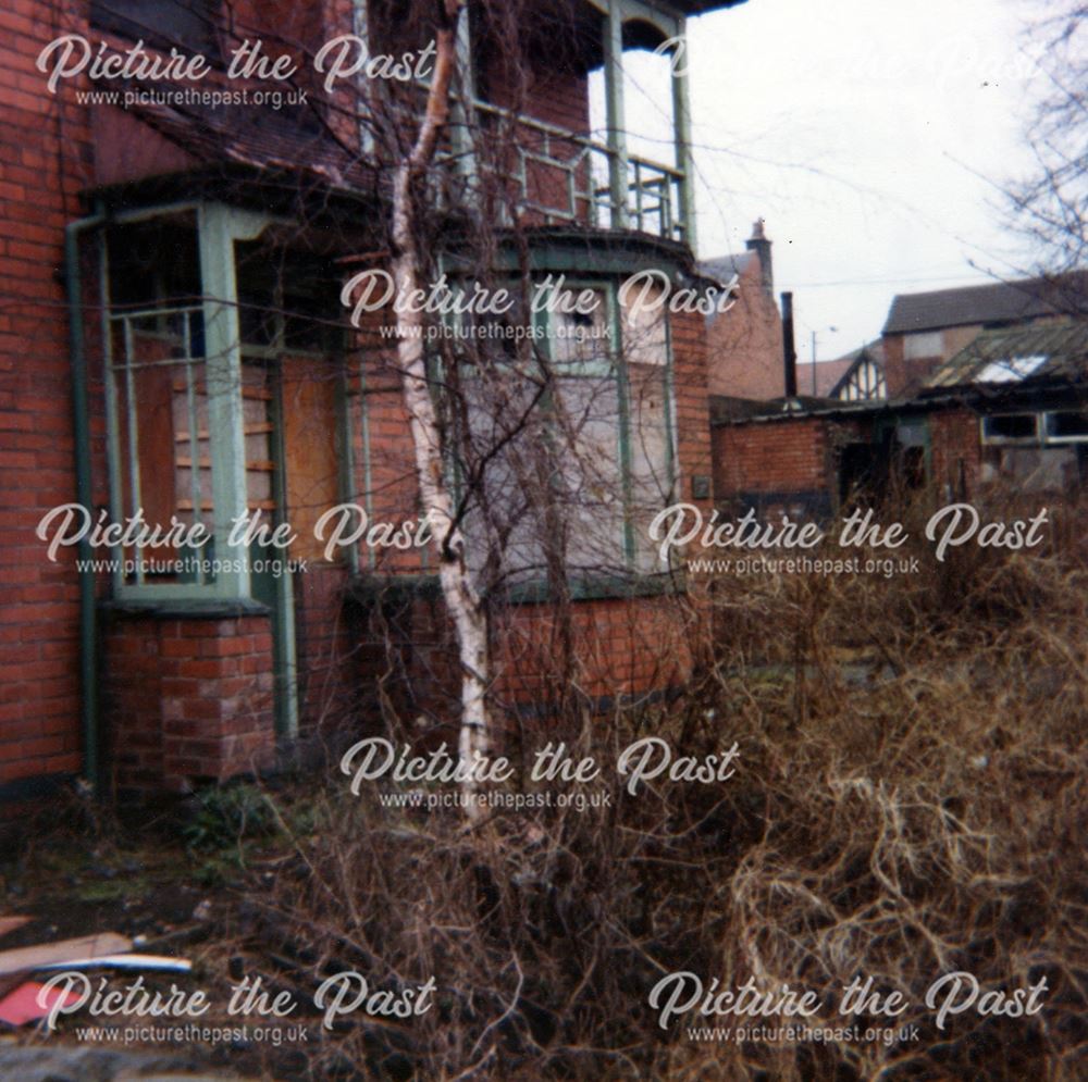 House at end of Central Road - Brown's house