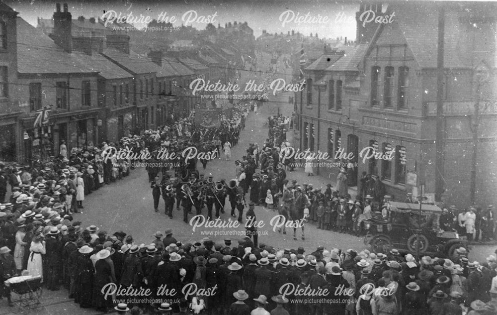 Procession outside the Red Lion Public House, Derby Road, Heanor, c 1900