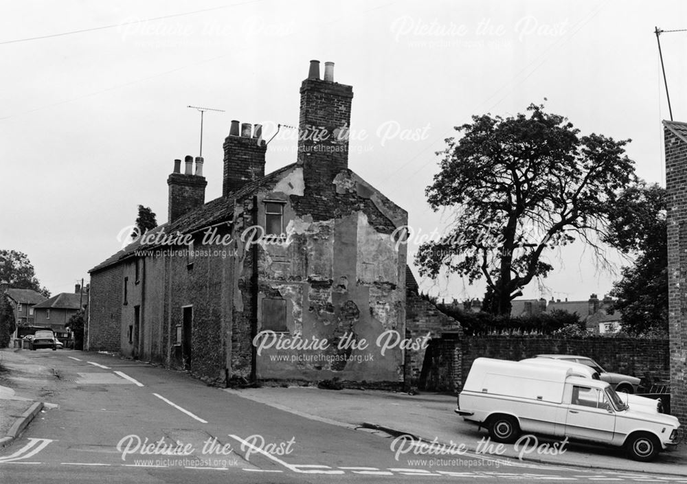 Lincoln Street from King Street, Alfreton, 1987