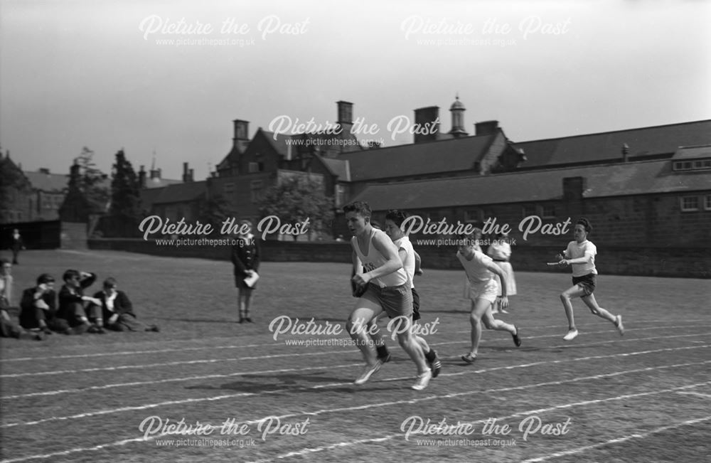 Sports Day - Relay Race, Herbert Strutt School, Derby Road, Belper, 1960