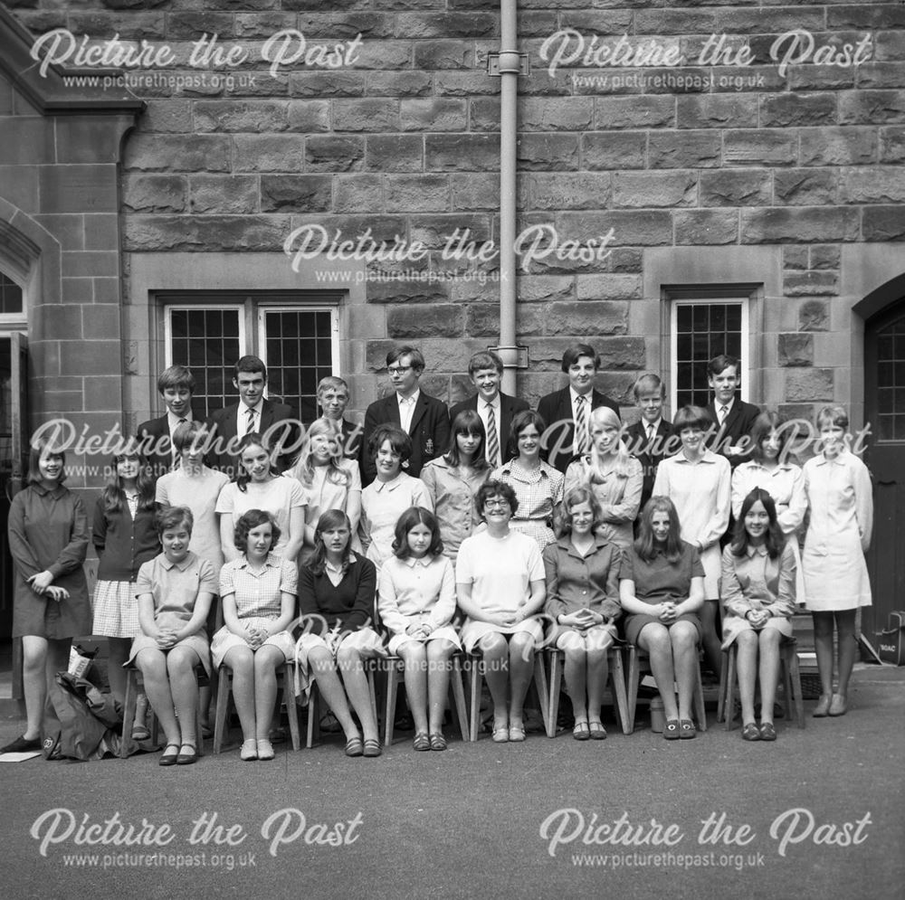 Class Portrait, Herbert Strutt School, Derby Road, Belper, c 1960s