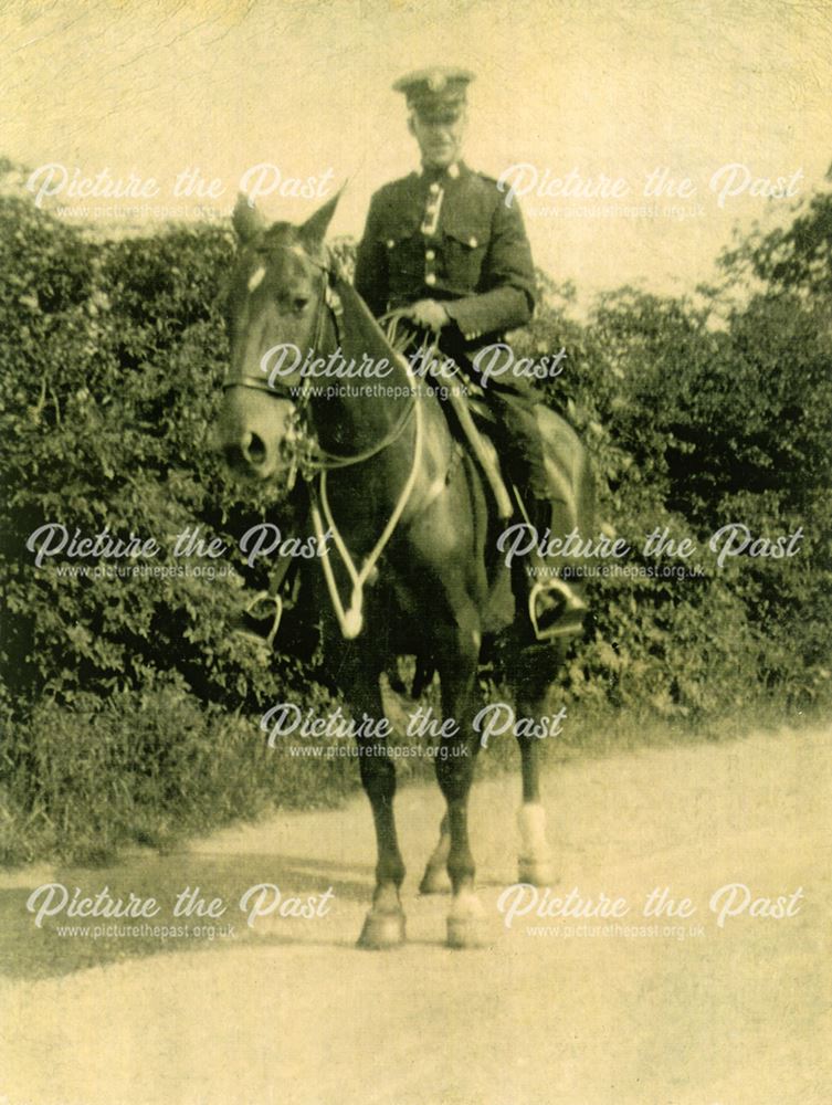 Mounted officer PC L. Ford with 'Kit'