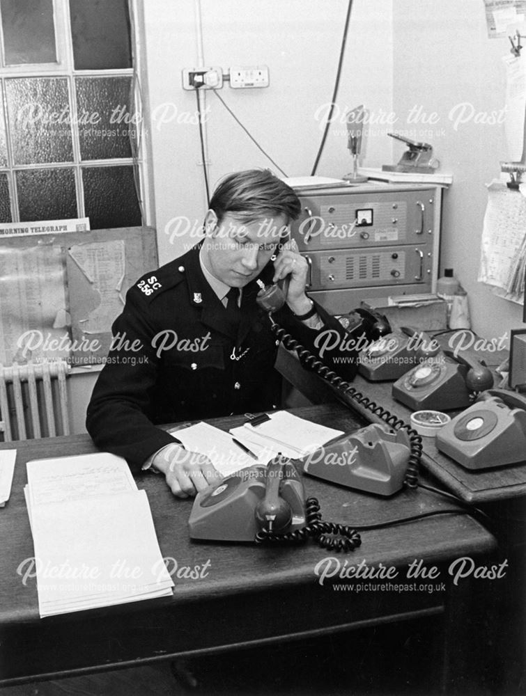 Special Constable 256, Derby County and Borough Police, Chesterfield Police station control room, ci
