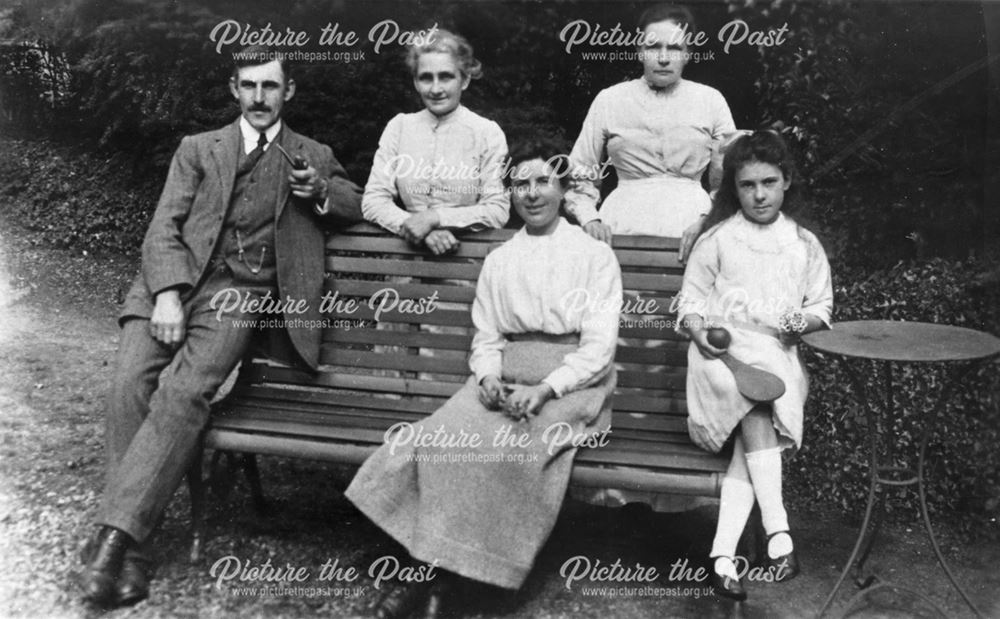 Coxon Family Portrait, c 1914-18