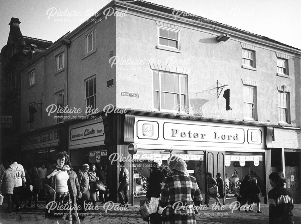 The corner of High Street and the Market Place, 1983