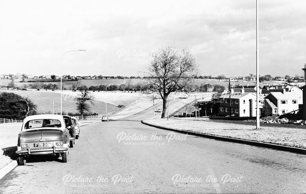 Loundsley Green Road with what would later be the Holme Hall Estate on the left.