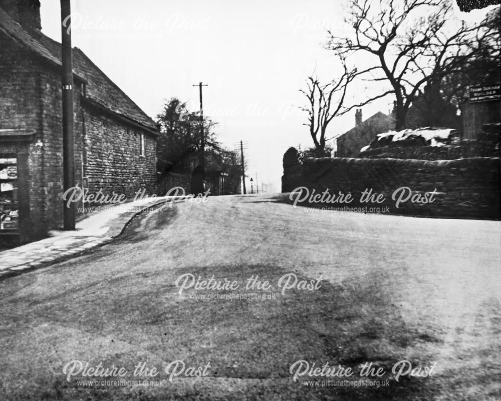 Junction of Broomhill Road with High Street, Old Whittington, Chesterfield, c 1935