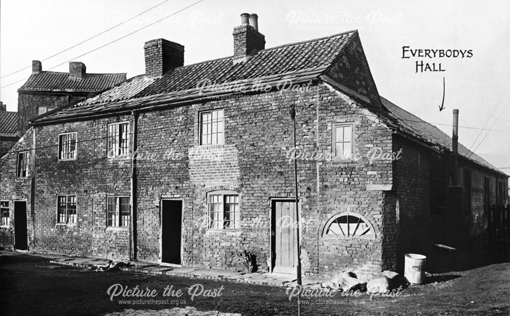 Nos 4, 5, 6 (R to L) Brewery Yard, off Chatsworth Road, Brampton, Chesterfield, 1934