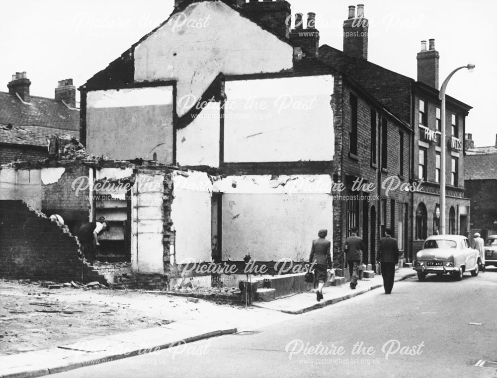 Demolition of 30/32 Beetwell Street, Chesterfield, 1956