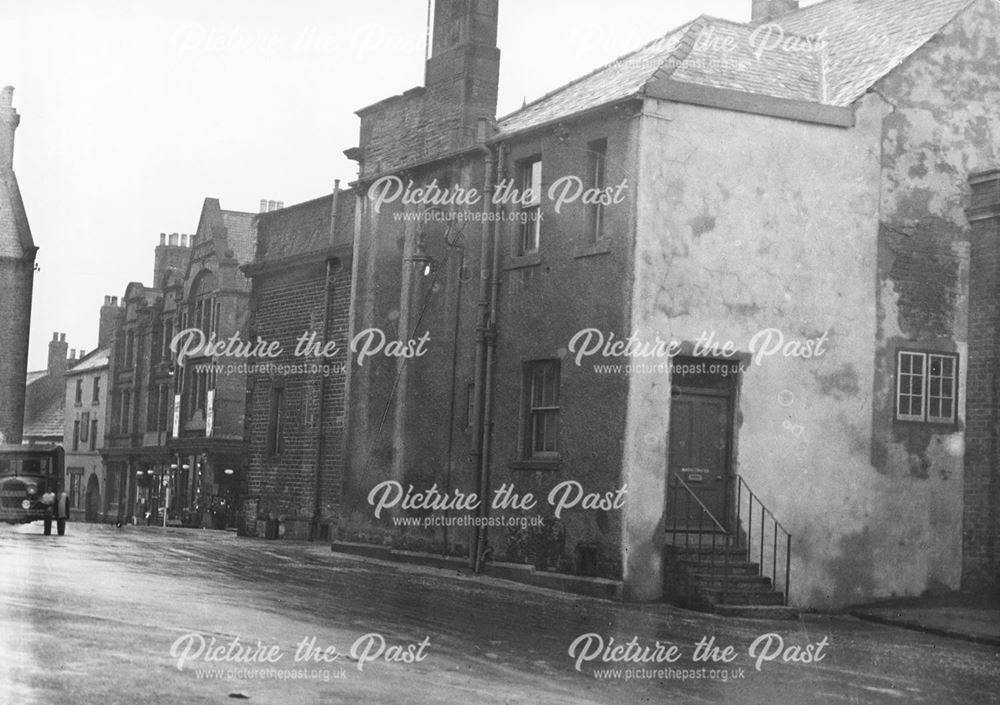 Magistrates Entrance, Old Court House, New Beetwell Street, Chesterfield,  1935