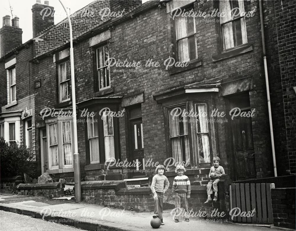 189-197 Broomhill Road, Old Whittington, Chesterfield, 1976