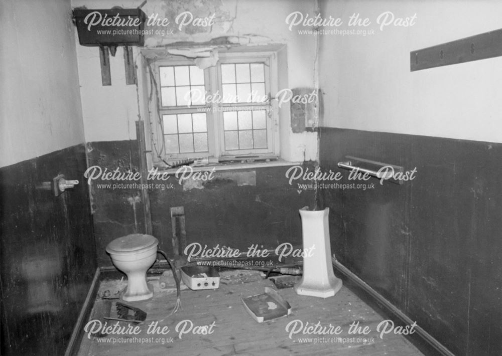 First Floor Bathroom in Wing, No 2 St Mary's Gate, Chesterfield, 1987