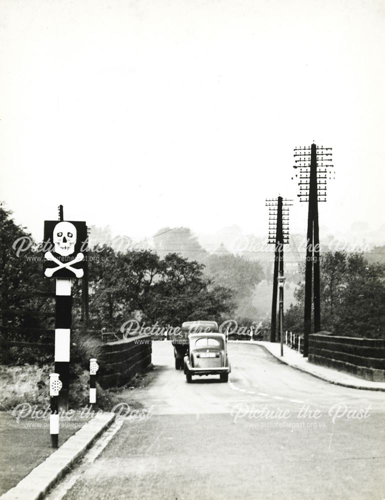 Skull and Crossbones Bridge, Chesterfield, c 1935