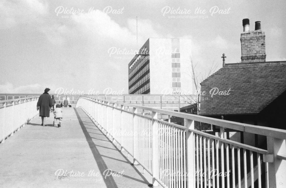 Footbridge from Queens Park, Markham Road, Chesterfield, c 1965