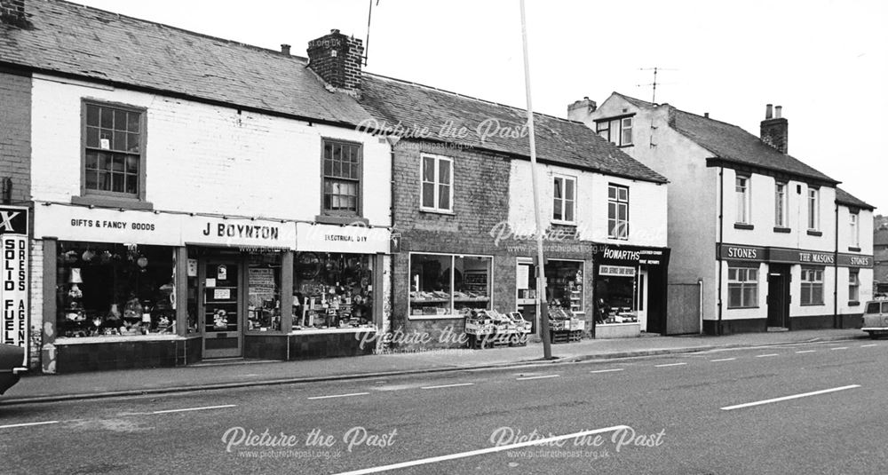 Shops and 'The Mason's' public house on Chatsworth Road, Brampton, Chesterfield, 1991