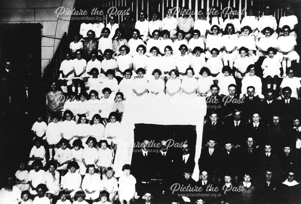 Mount Zion Primitive Methodist Sunday School Anniversary, Brampton, c 1920