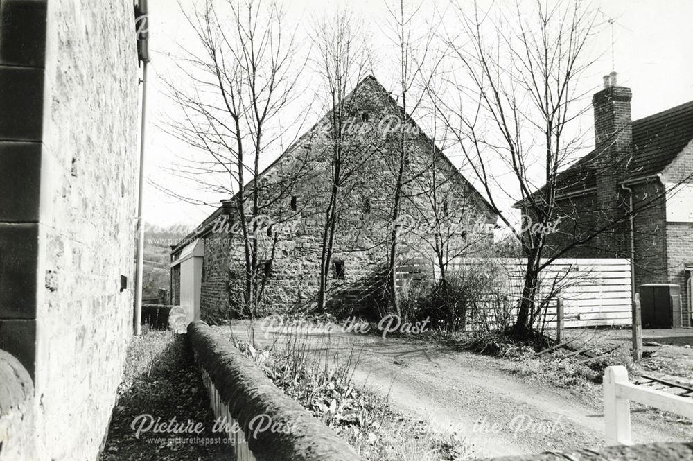 Pre-renovated Barn, Church Street, Eckington, c 1975 ?