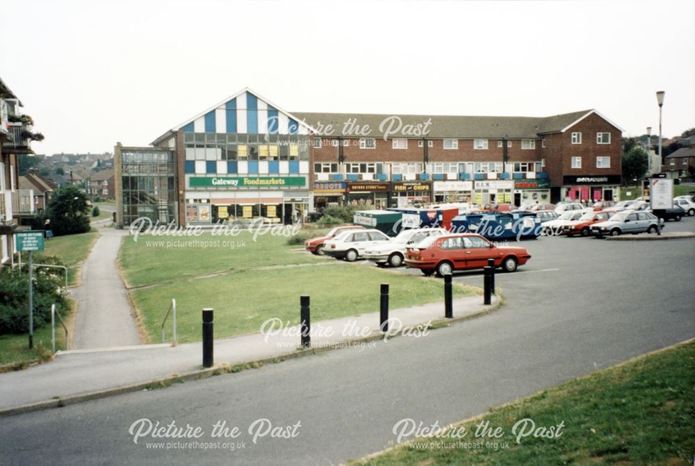 Littlemoor Centre, shops and car park