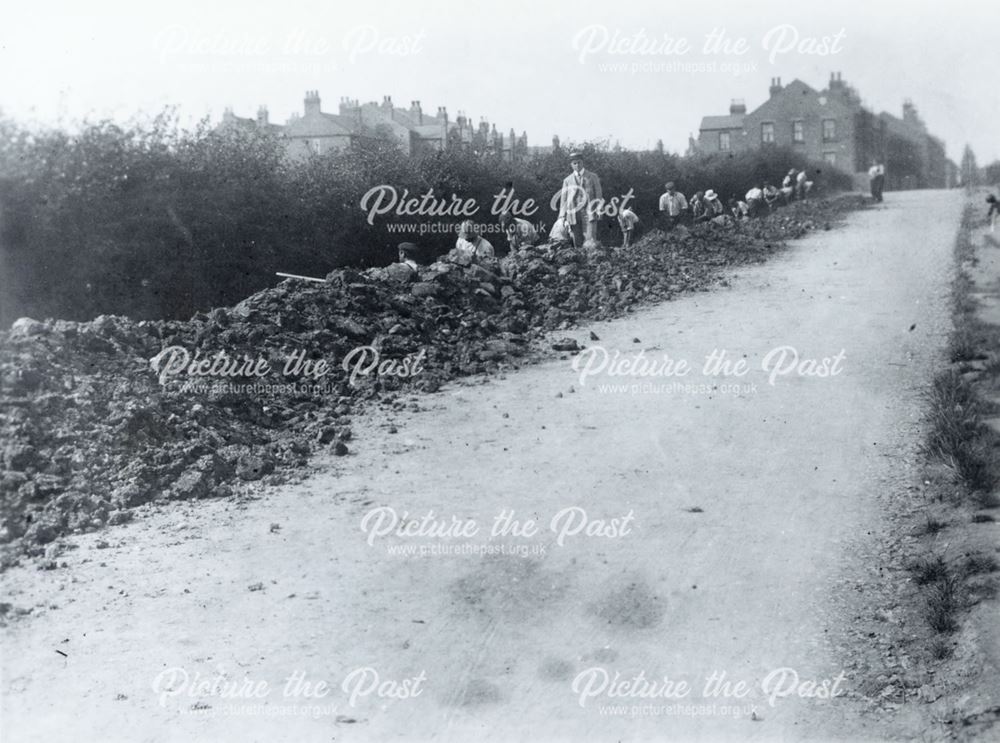 Cable Laying, Awsworth Lane, Cossall, c 1902