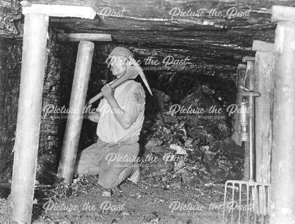 Setting the Prop, Denby Colliery, 1898