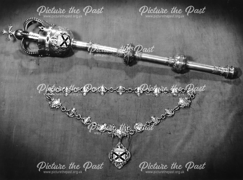 Mayoral Chain and Mace, Ilkeston, 1962