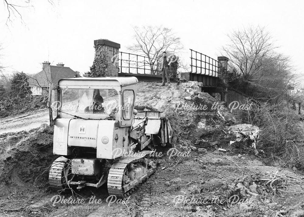 Demolition of railway bridge over Little Hallam Hill, Ilkeston, 1971