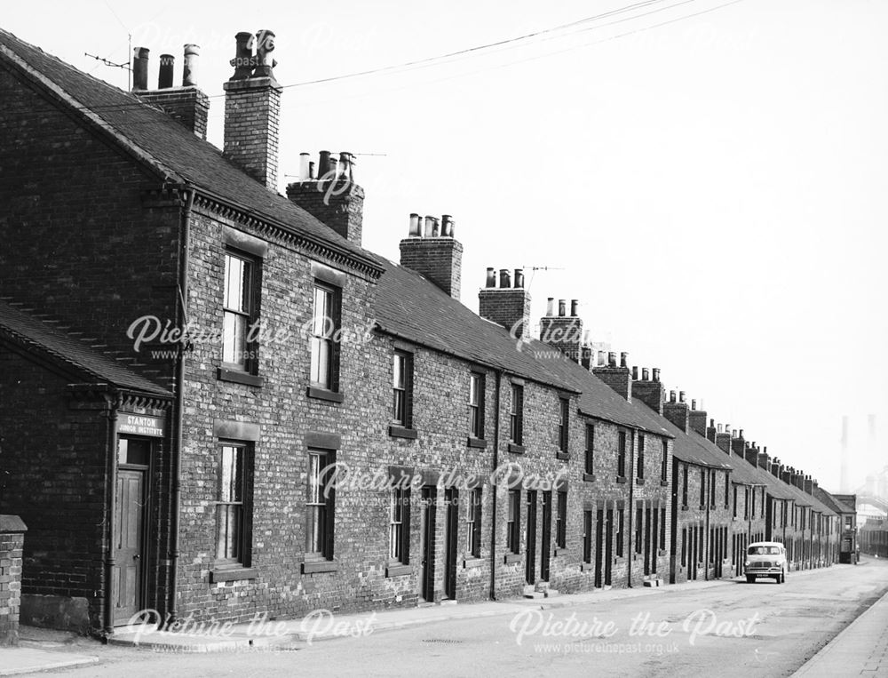 Crompton Street East Side, Ilkeston, 1962