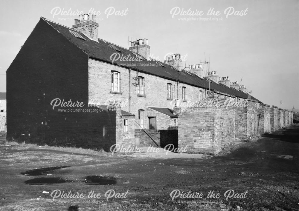 Rear view of Nos 45-60 Brooke Street, Gallows Inn, Ilkeston, 1961